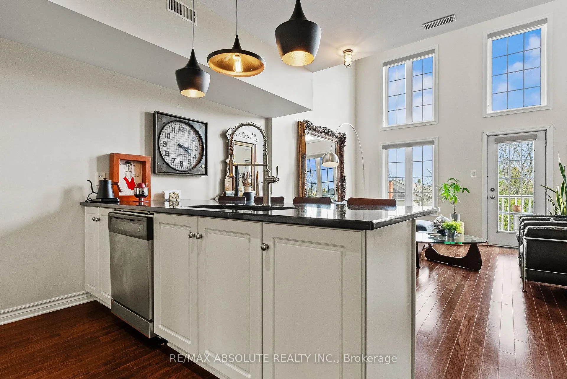 Photo 15 of 52 Edenvale Drive, Ottawa, Kanata - Beaverbrook — HOMEH