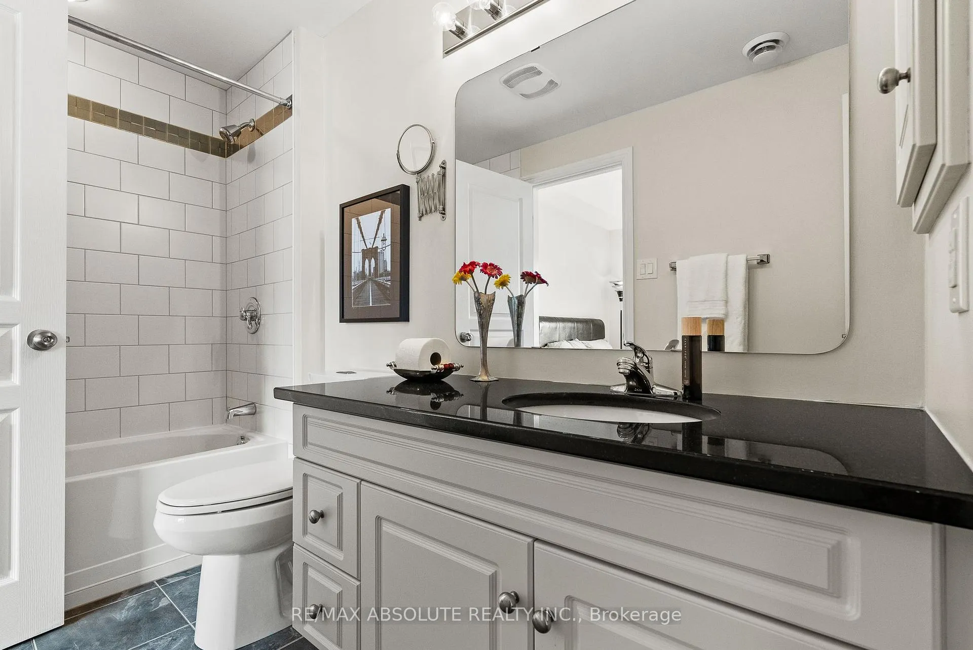 Photo 22 of 52 Edenvale Drive, Ottawa, Kanata - Beaverbrook — HOMEH