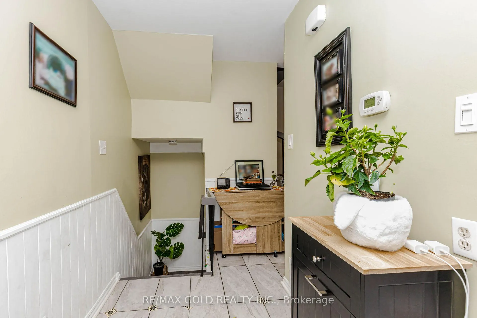Photo 6 of 27 Fanshawe Drive, Brampton, Heart Lake West — HOMEH