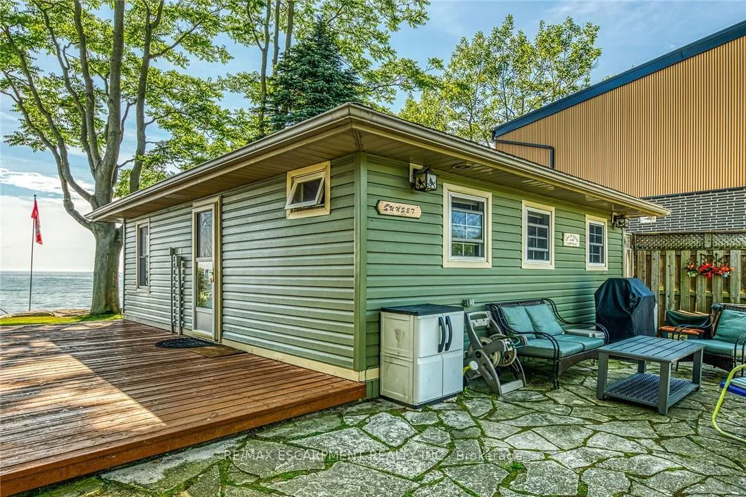 Photo 3 of 803 Sandy Bay Road, Haldimand, Dunnville — HOMEH