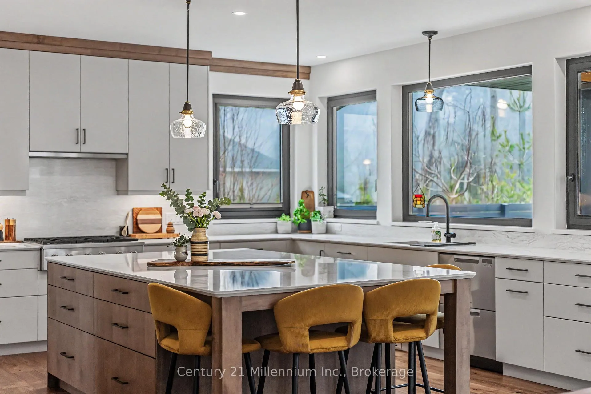 Photo 19 of 8 Sunset Place, Huron-Kinloss — HOMEH