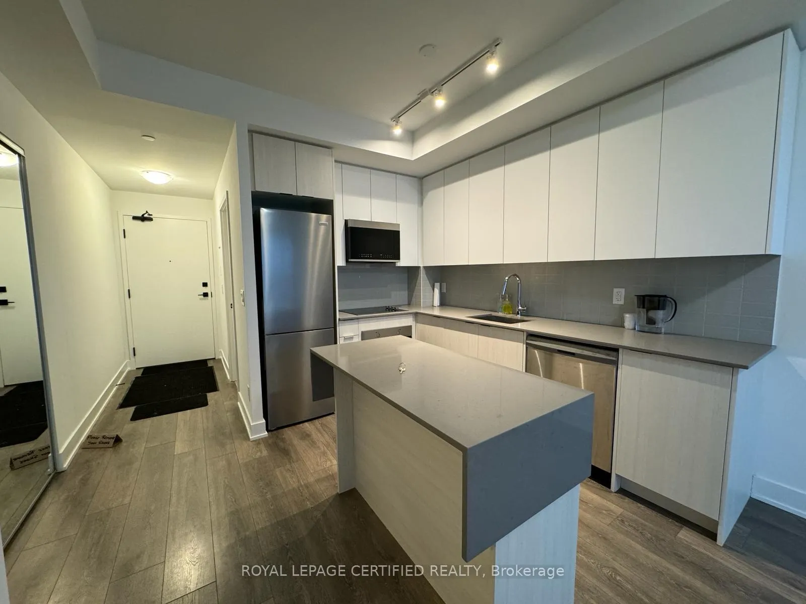 Photo 6 of Unit 608, 2481 Taunton Road, Oakville, River Oaks — HOMEH