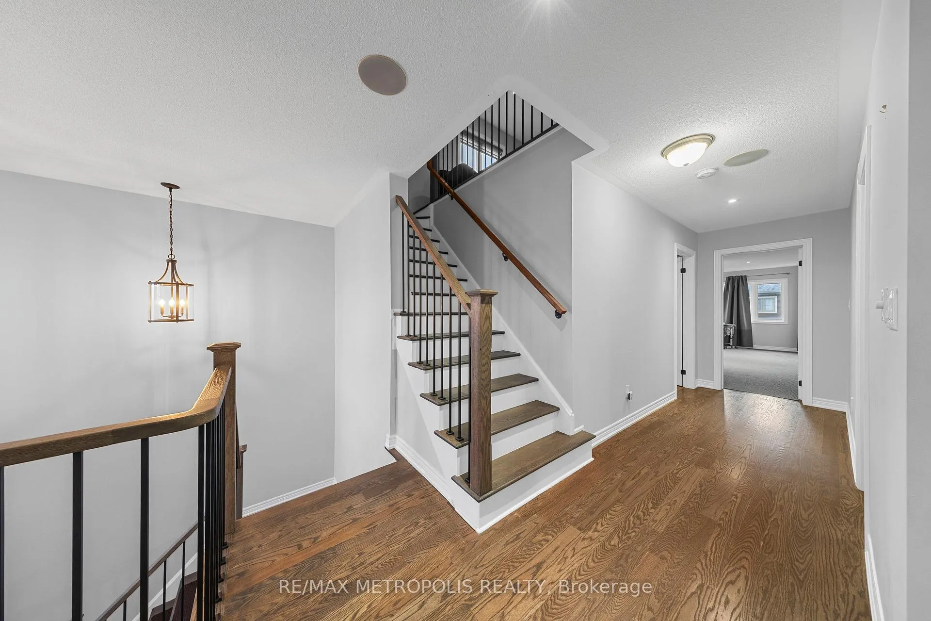 Photo 38 of 118 Lorne Thomas Place, New Tecumseth, Rural New Tecumseth — HOMEH