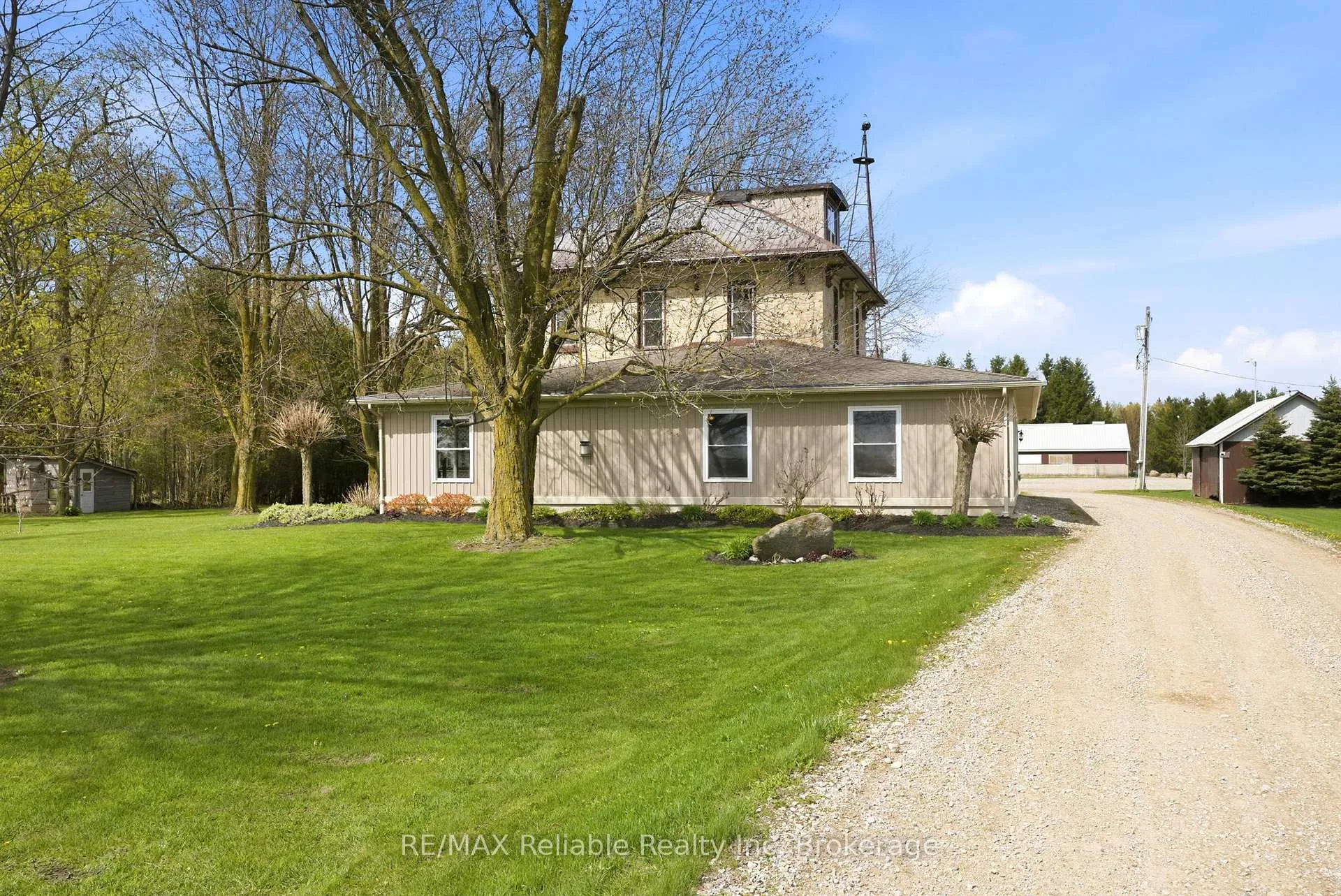 Photo 4 of 42308 Blyth Road, Huron East, Grey — HOMEH