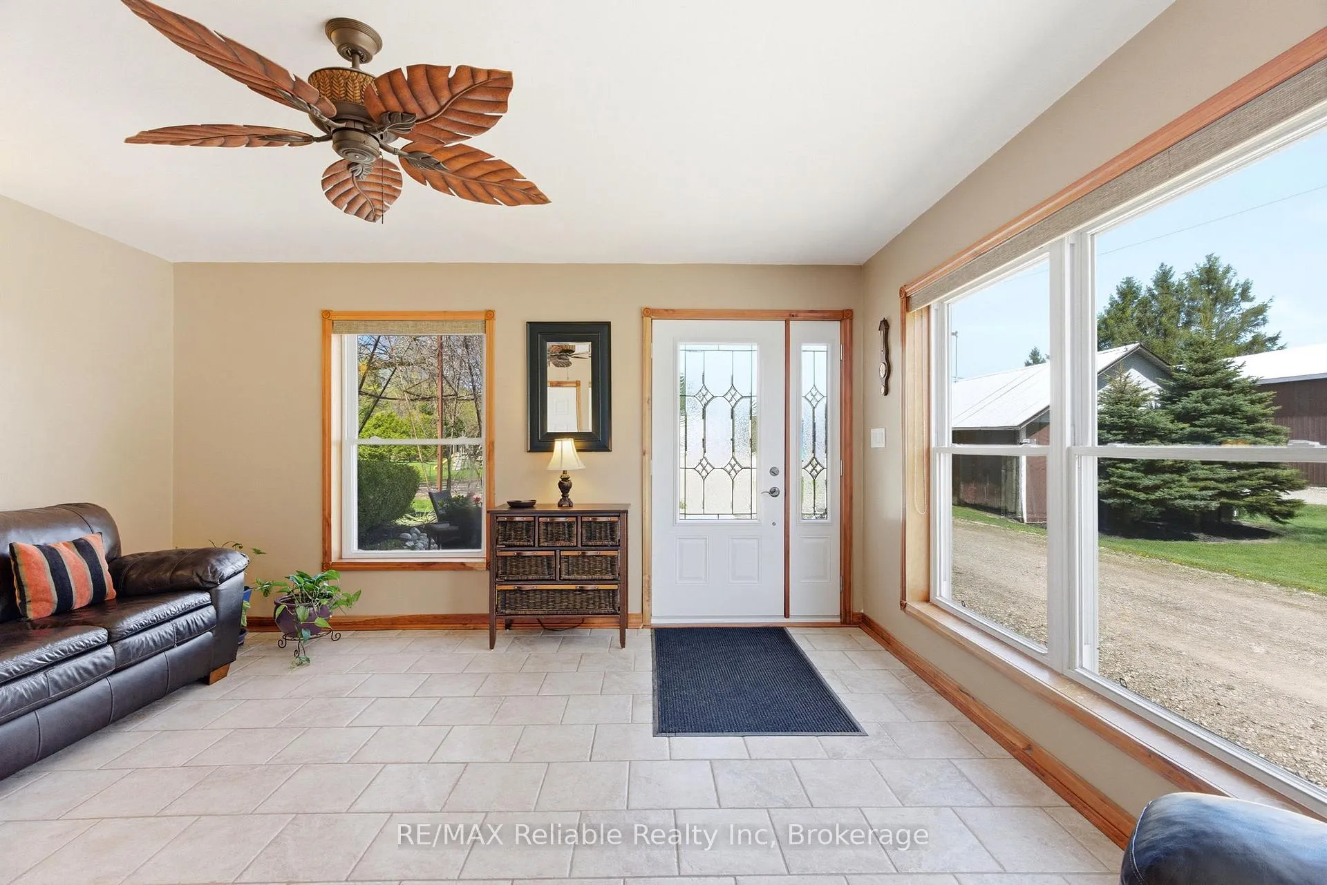 Photo 6 of 42308 Blyth Road, Huron East, Grey — HOMEH