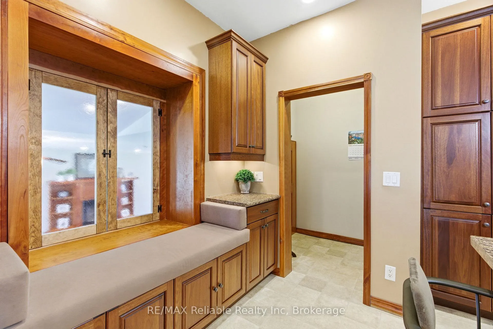 Photo 15 of 42308 Blyth Road, Huron East, Grey — HOMEH