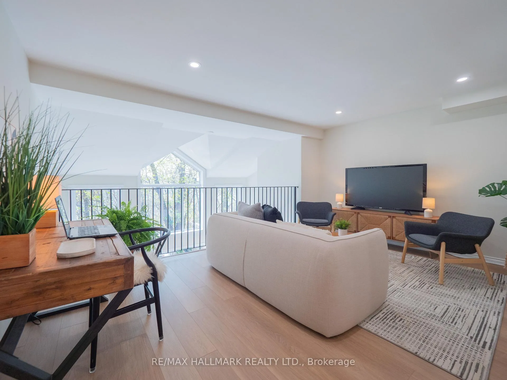 Photo 19 of Unit TH #2, 18 Doncrest Road, Toronto, Playter Estates-Danforth — HOMEH