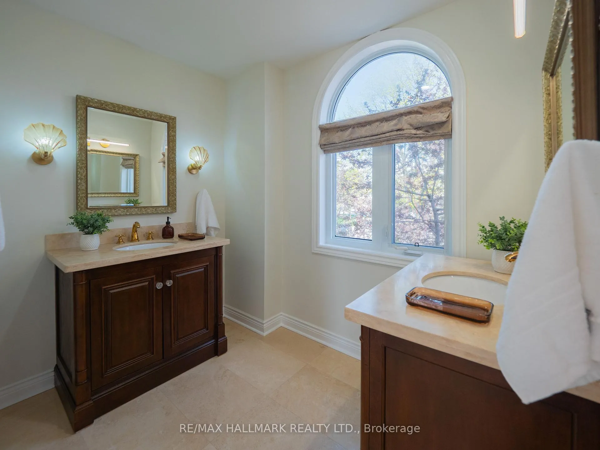 Photo 36 of Unit TH #2, 18 Doncrest Road, Toronto, Playter Estates-Danforth — HOMEH