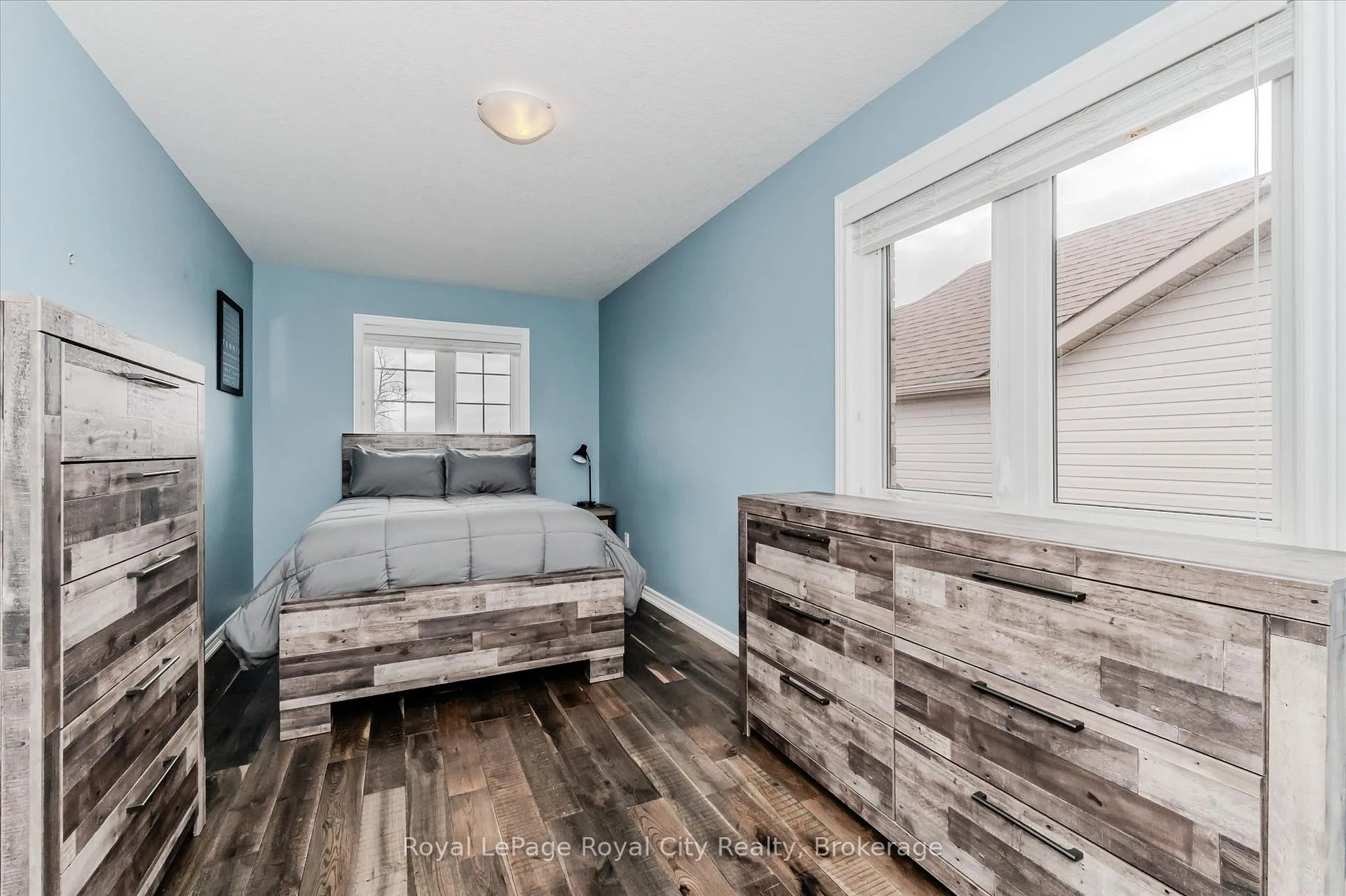 Photo 17 of 24 Popham Drive, Guelph, Grange Road — HOMEH