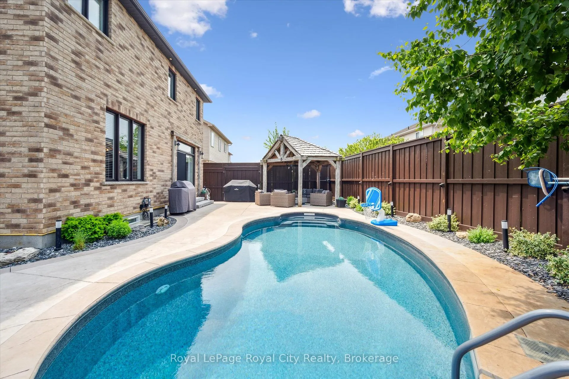 Photo 36 of 24 Popham Drive, Guelph, Grange Road — HOMEH