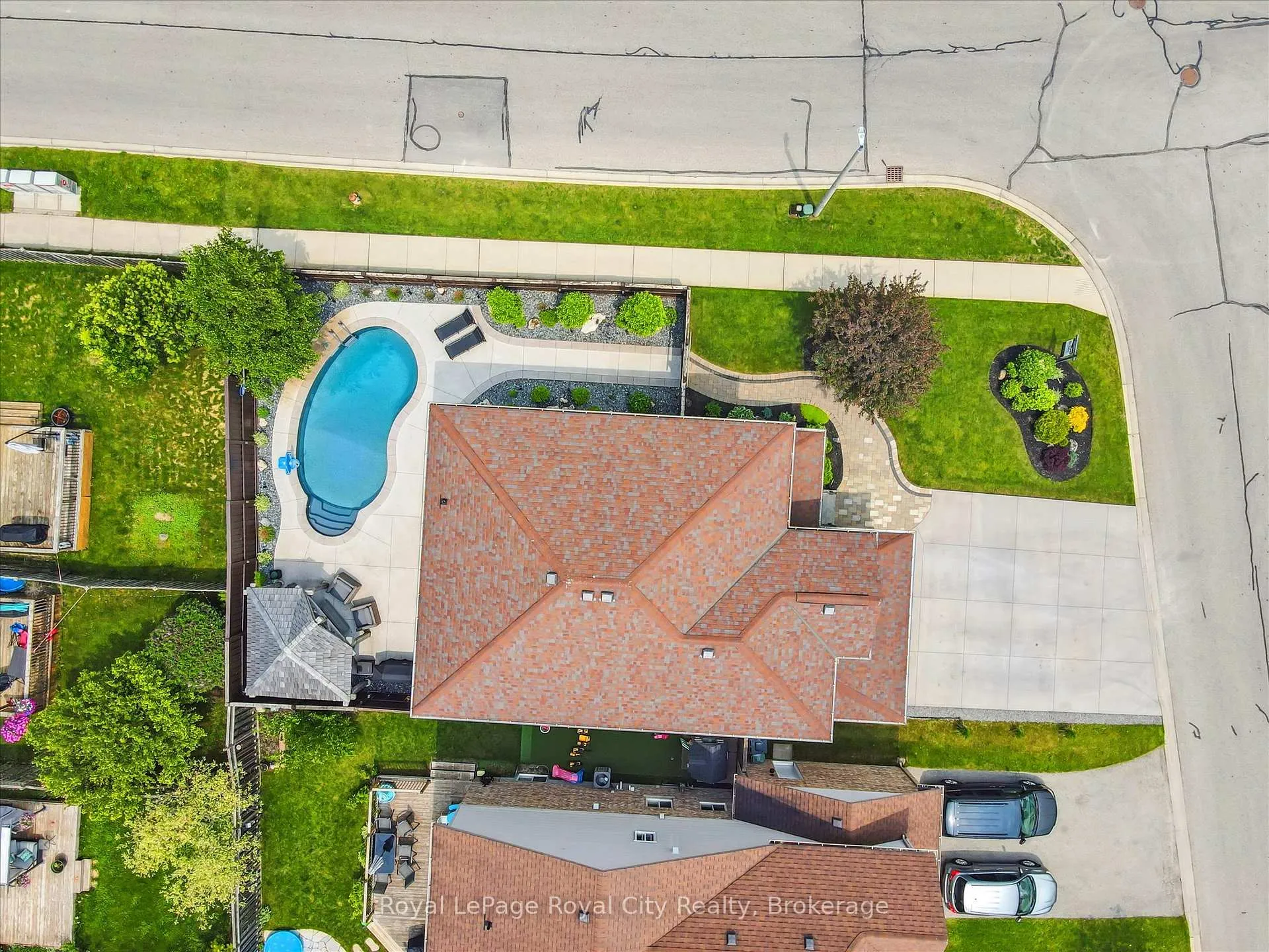 Photo 38 of 24 Popham Drive, Guelph, Grange Road — HOMEH