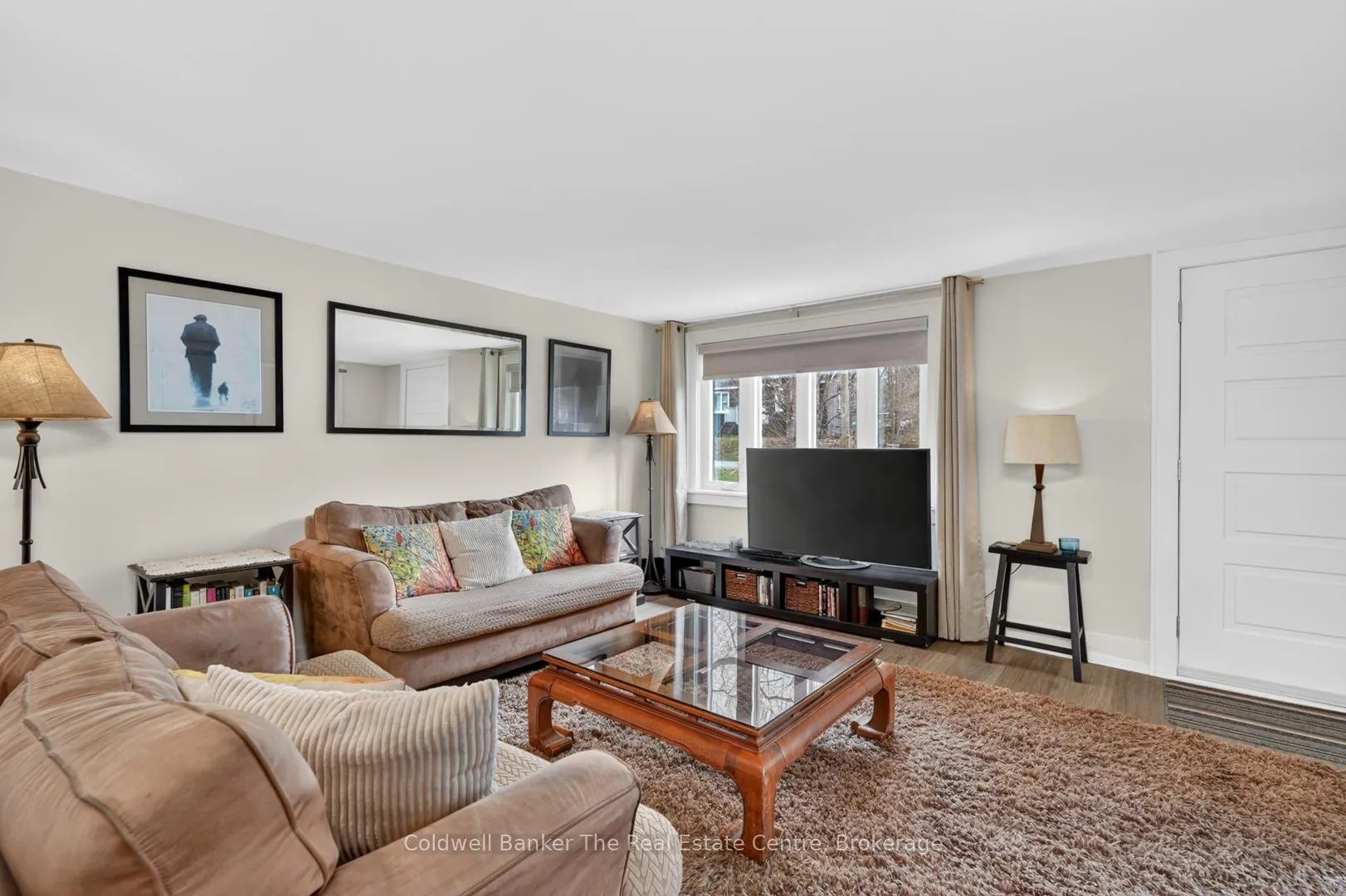 Photo 3 of 935 First Street S, Gravenhurst, Muskoka (S) — HOMEH
