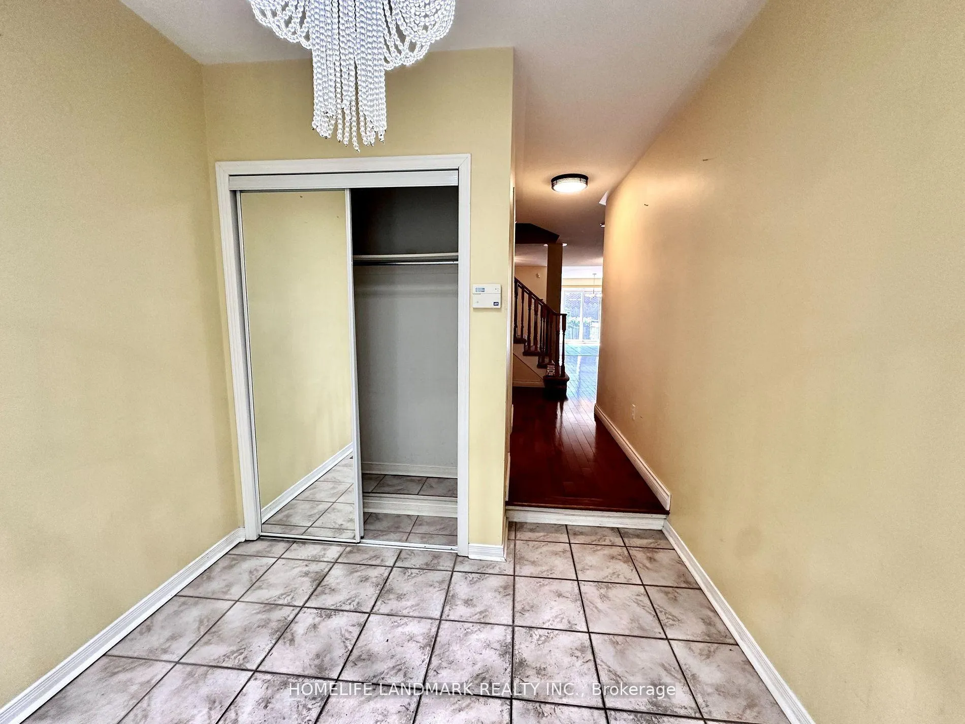 Photo 2 of 191 Trail Ridge Lane, Markham, Berczy — HOMEH
