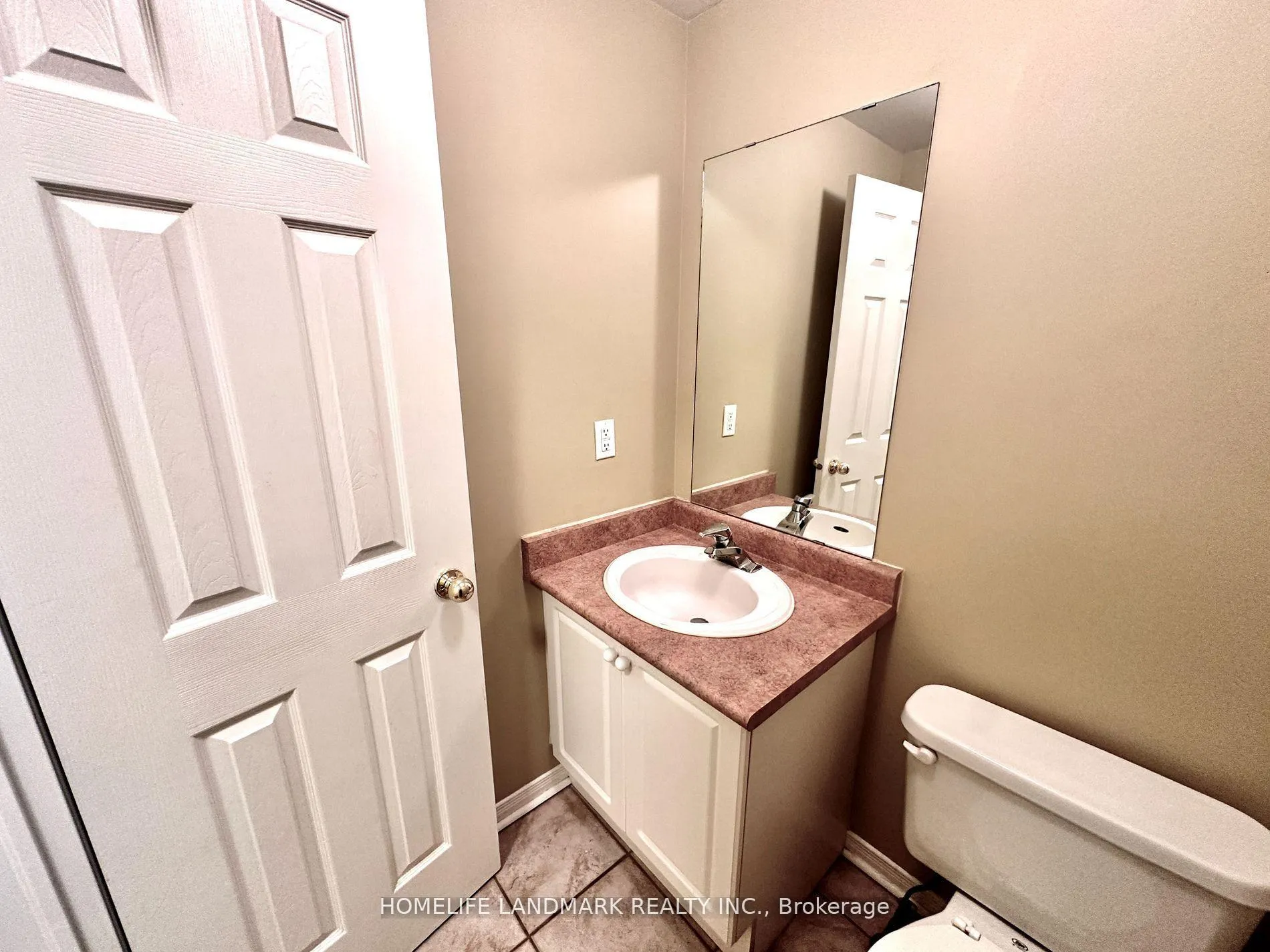 Photo 6 of 191 Trail Ridge Lane, Markham, Berczy — HOMEH