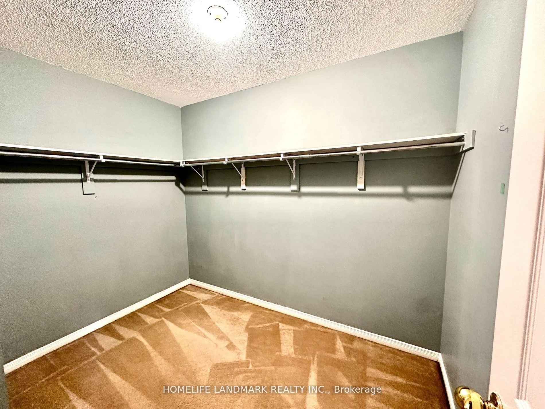 Photo 10 of 191 Trail Ridge Lane, Markham, Berczy — HOMEH