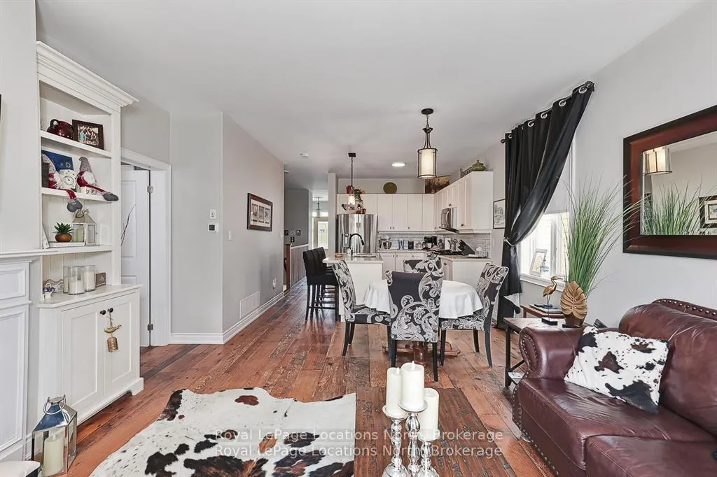 Photo 8 of 35 Sandy Coast Crescent, Wasaga Beach — HOMEH