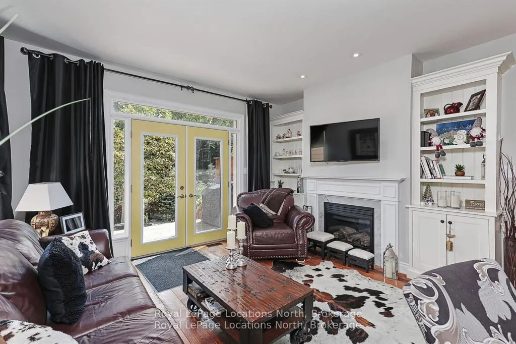 Photo 10 of 35 Sandy Coast Crescent, Wasaga Beach — HOMEH