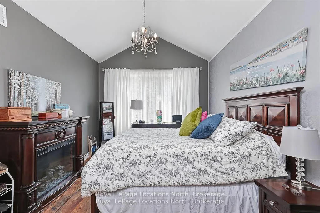 Photo 13 of 35 Sandy Coast Crescent, Wasaga Beach — HOMEH