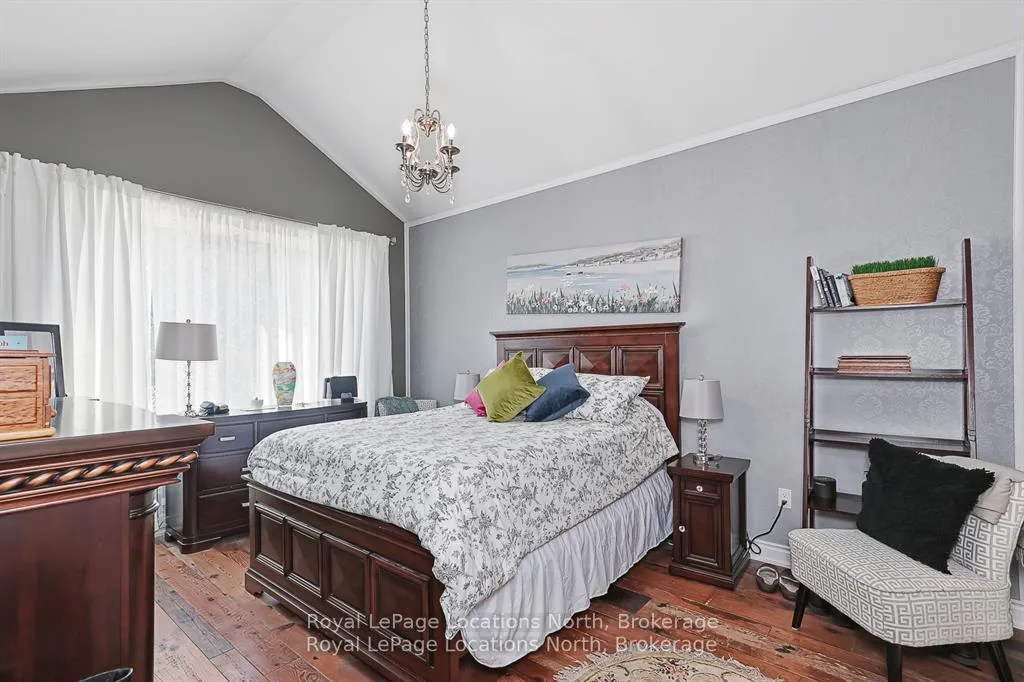 Photo 14 of 35 Sandy Coast Crescent, Wasaga Beach — HOMEH