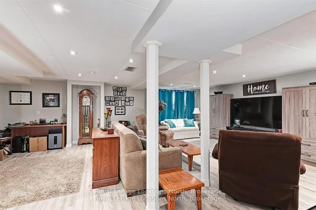 Photo 21 of 35 Sandy Coast Crescent, Wasaga Beach — HOMEH