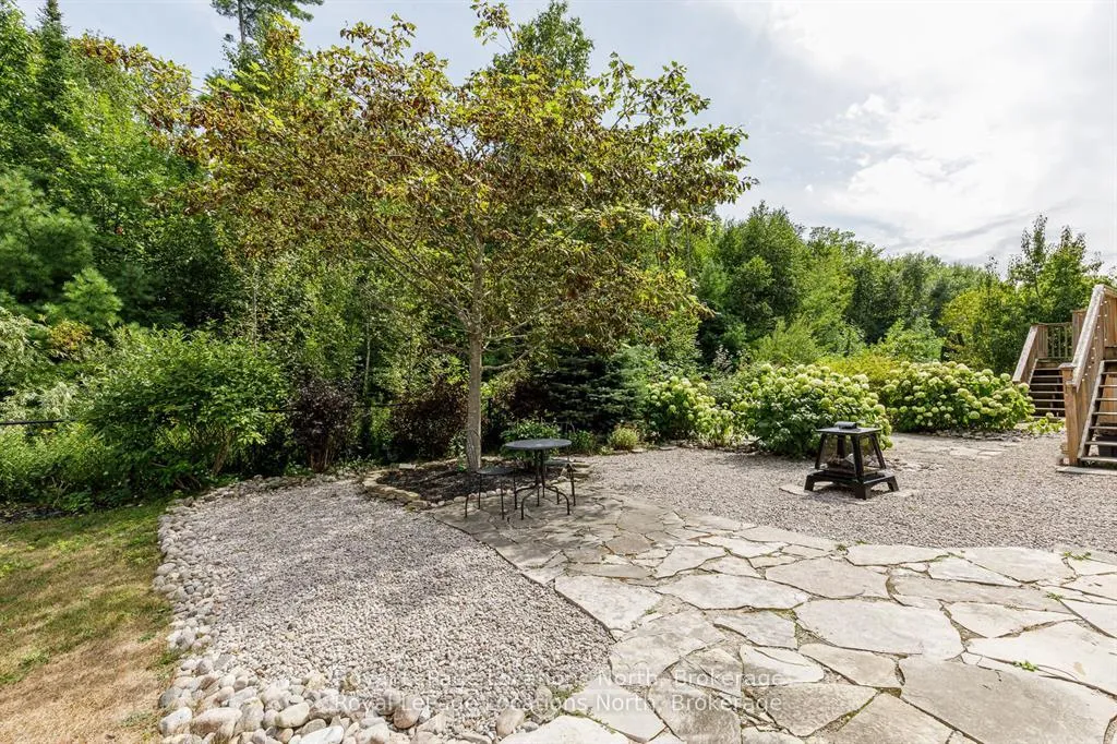 Photo 31 of 35 Sandy Coast Crescent, Wasaga Beach — HOMEH