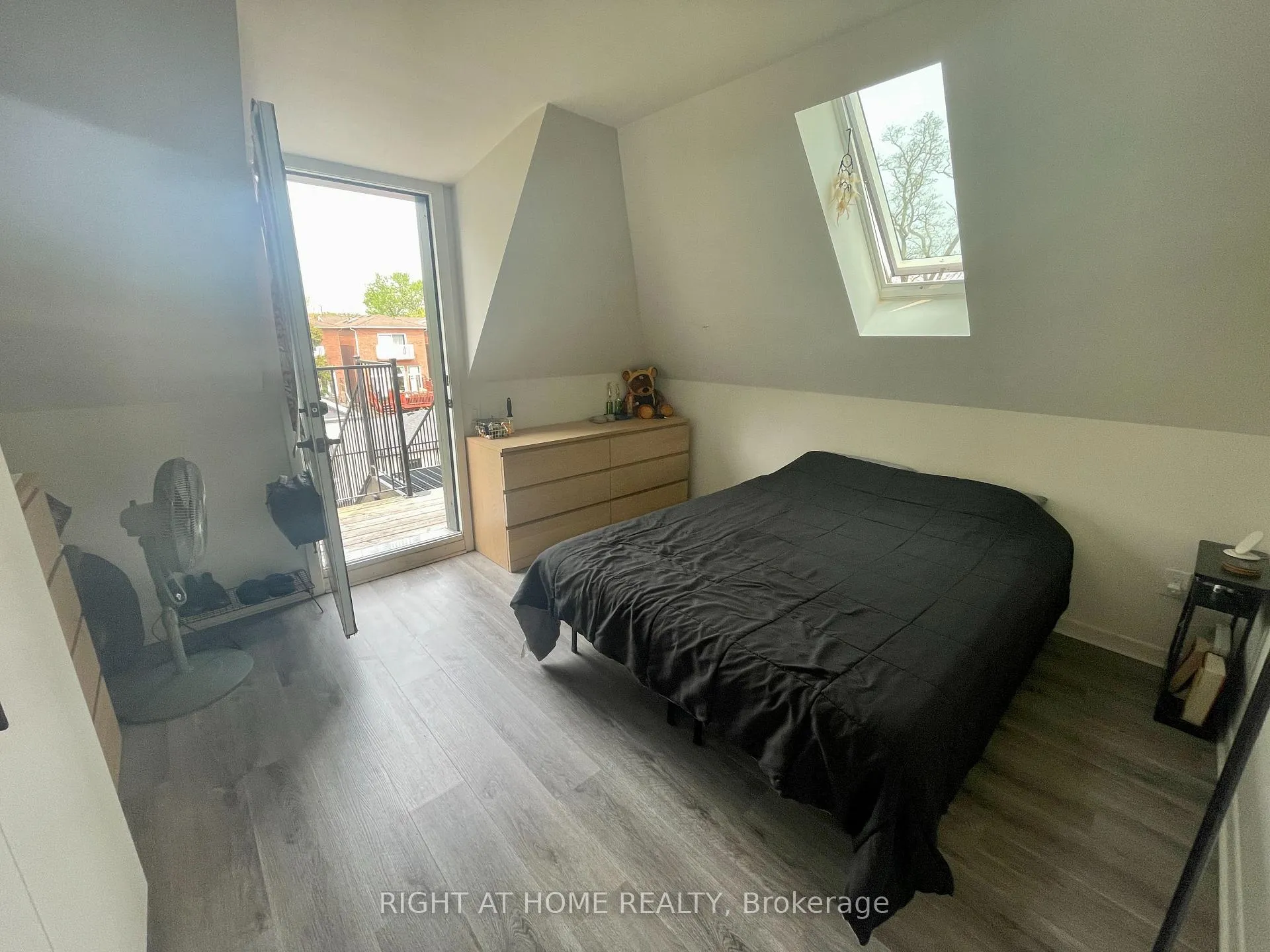 Photo 14 of Unit 4, 1258 Broadview Avenue, Toronto, Broadview North — HOMEH