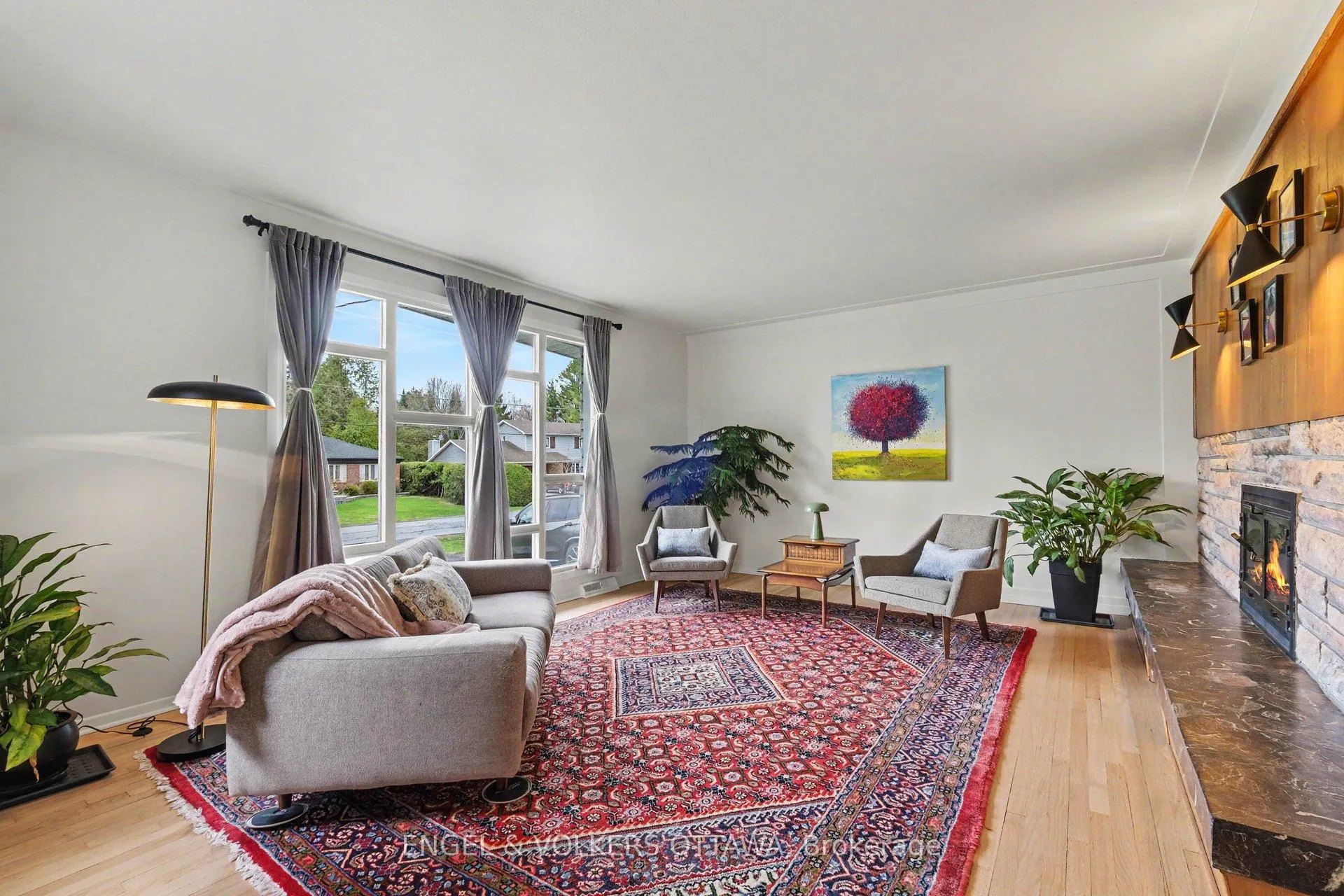 Photo 11 of 121 Grenfell Crescent, Ottawa, Grenfell Glen — HOMEH