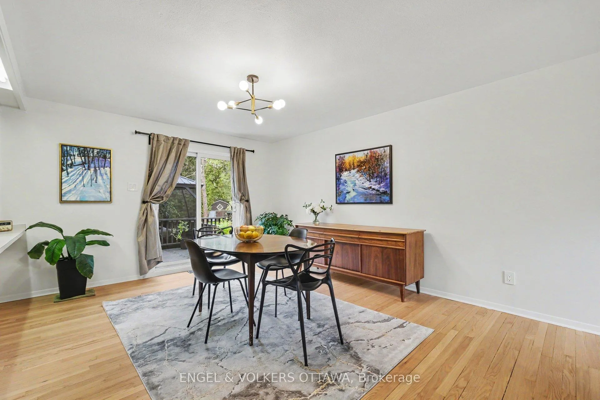 Photo 13 of 121 Grenfell Crescent, Ottawa, Grenfell Glen — HOMEH