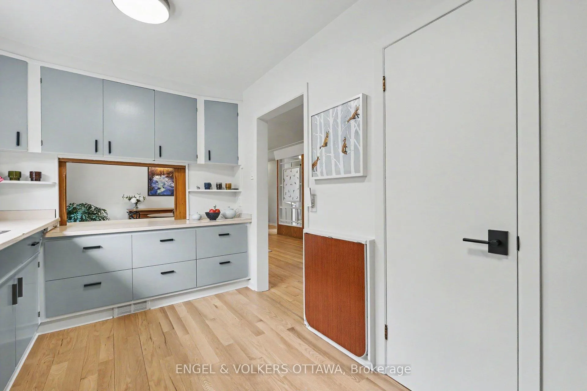 Photo 16 of 121 Grenfell Crescent, Ottawa, Grenfell Glen — HOMEH