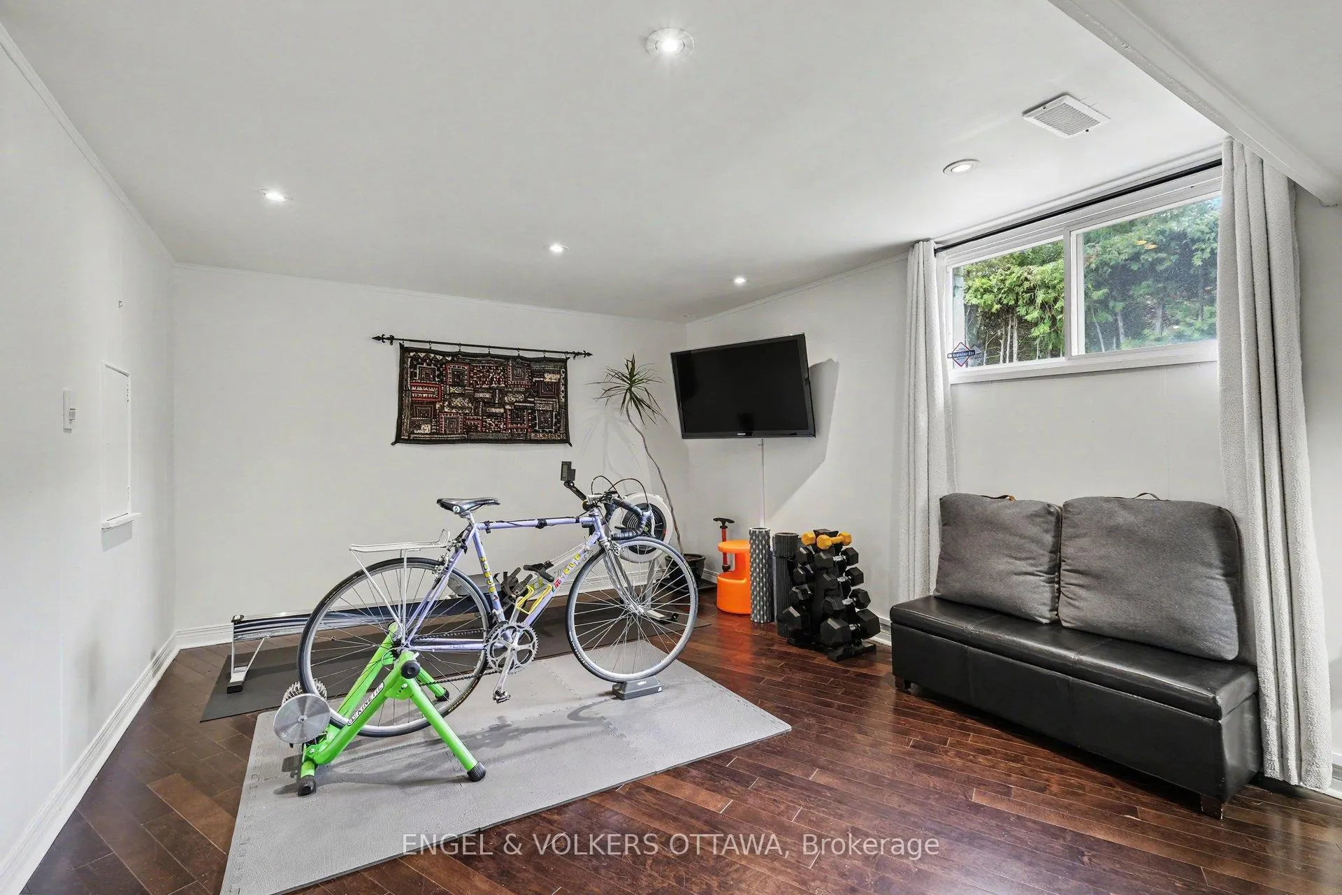 Photo 36 of 121 Grenfell Crescent, Ottawa, Grenfell Glen — HOMEH