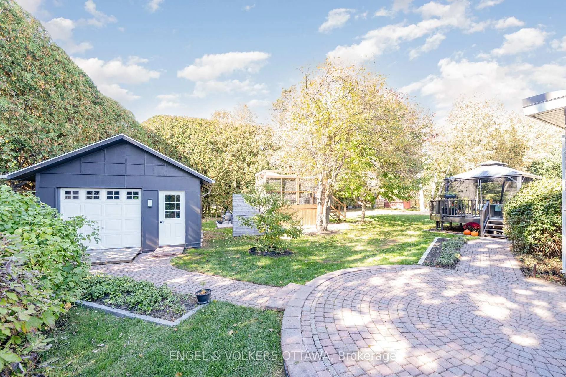 Photo 38 of 121 Grenfell Crescent, Ottawa, Grenfell Glen — HOMEH