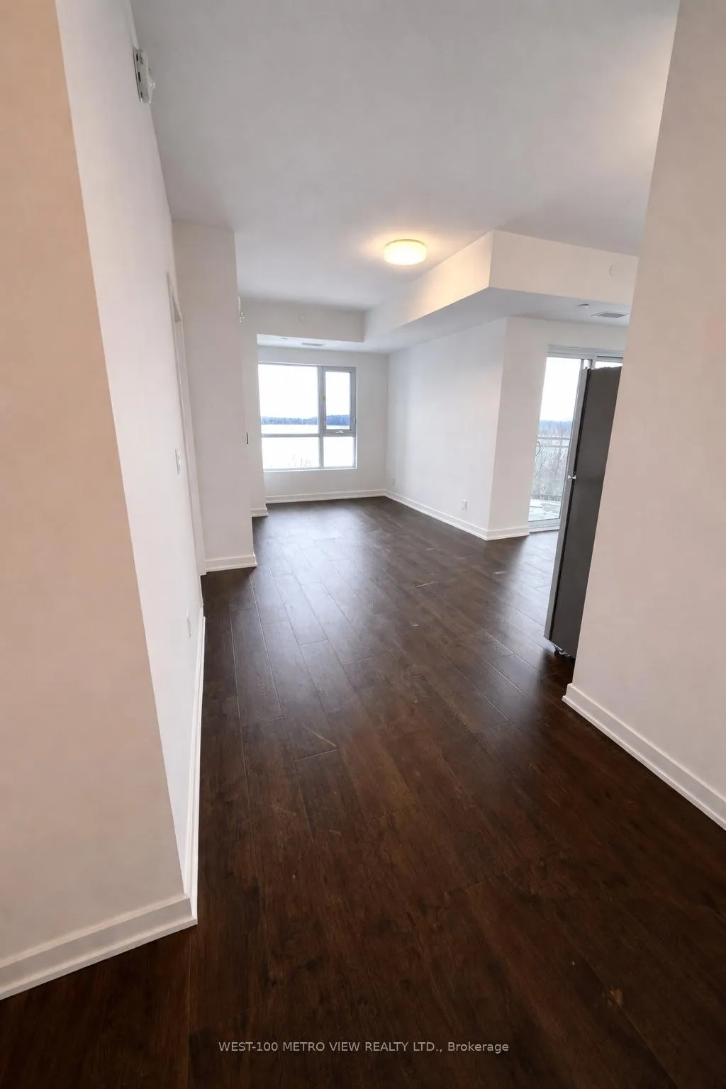 Photo 11 of Unit 709, 56 Lakeside Terrace, Barrie, Little Lake — HOMEH