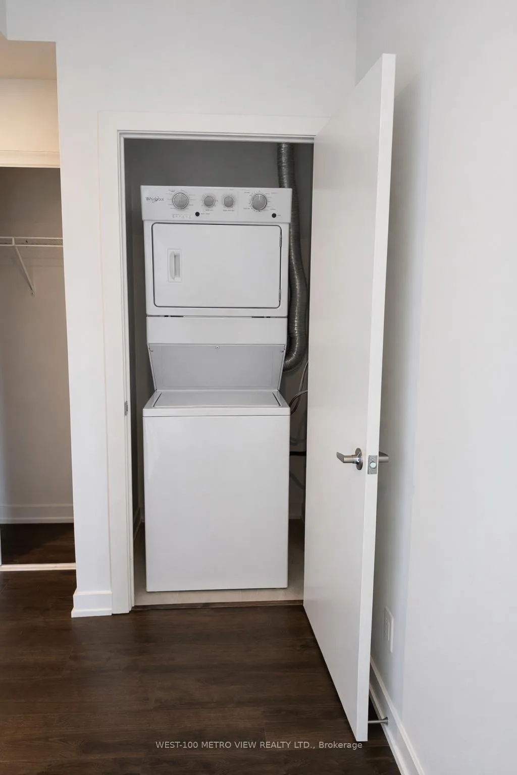 Photo 18 of Unit 709, 56 Lakeside Terrace, Barrie, Little Lake — HOMEH
