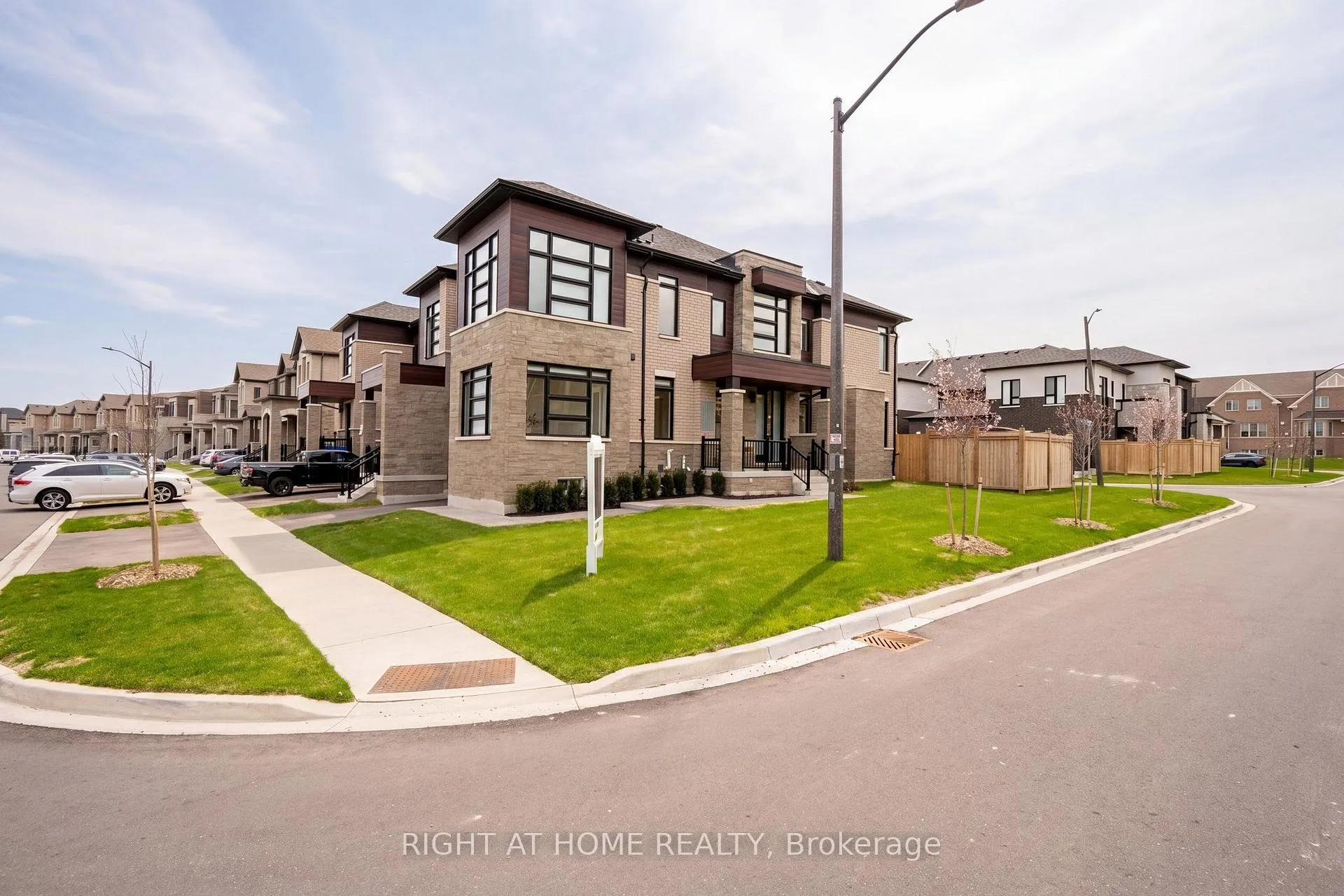 Photo 2 of 38 Van Wart Street, Whitby, Rural Whitby — HOMEH
