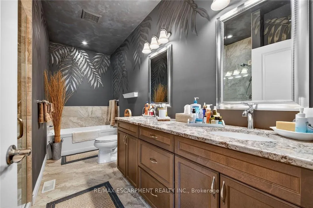 Photo 21 of Unit 7, 418 Nelson Street W, Norfolk, Port Dover — HOMEH