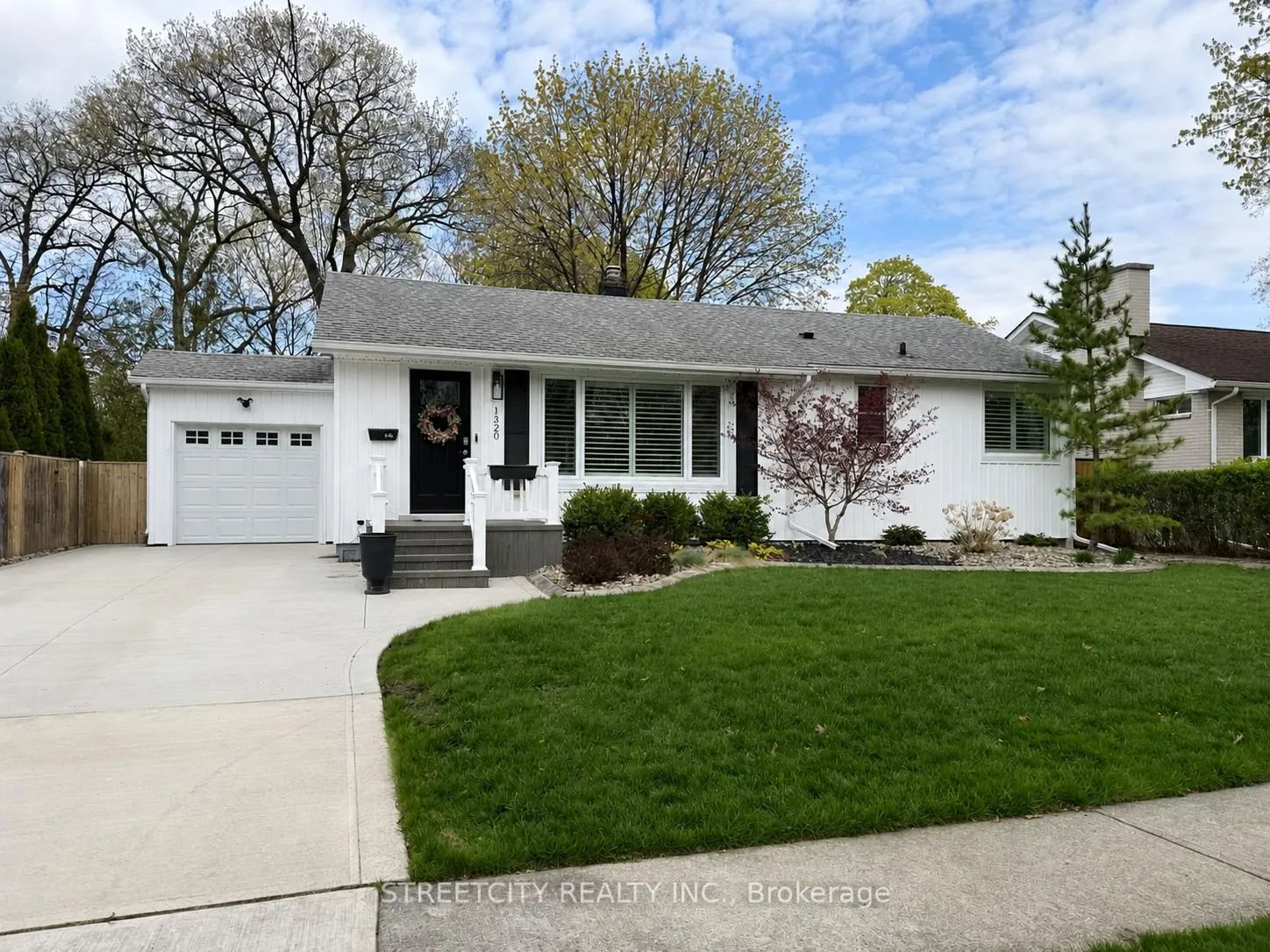 Photo 1 of 1320 Kim Street, Sarnia — HOMEH