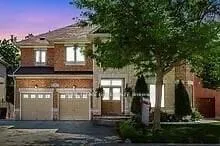 Front of 36 Valleyridge Crescent