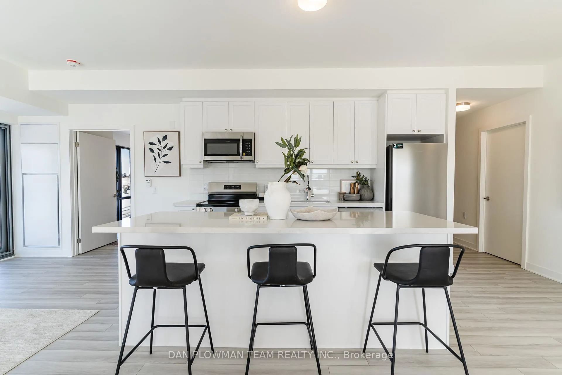 Photo 10 of Unit 321, 51 Clarington Boulevard, Clarington, Bowmanville — HOMEH