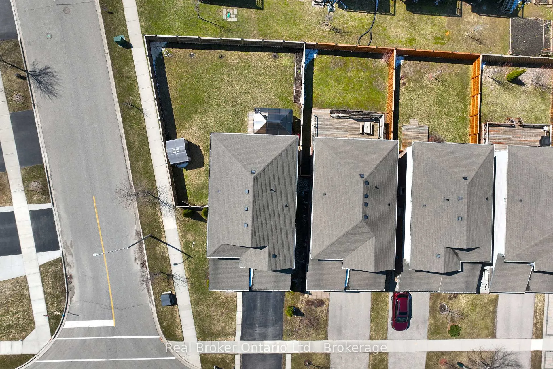 Photo 5 of 433 Twinleaf Street, Waterloo — HOMEH