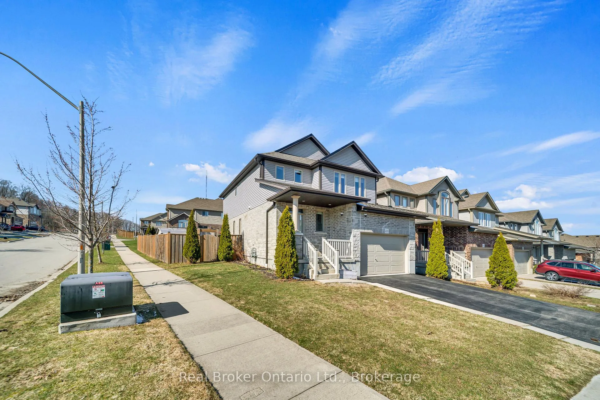 Photo 7 of 433 Twinleaf Street, Waterloo — HOMEH