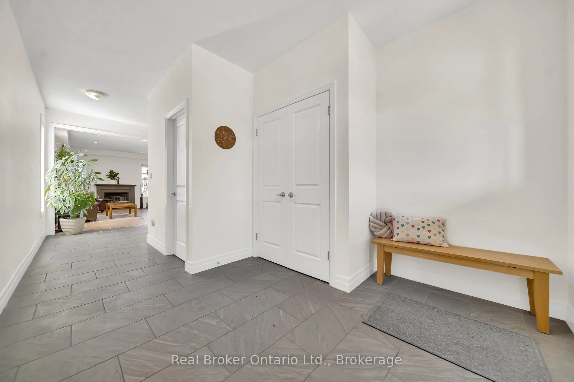 Photo 10 of 433 Twinleaf Street, Waterloo — HOMEH