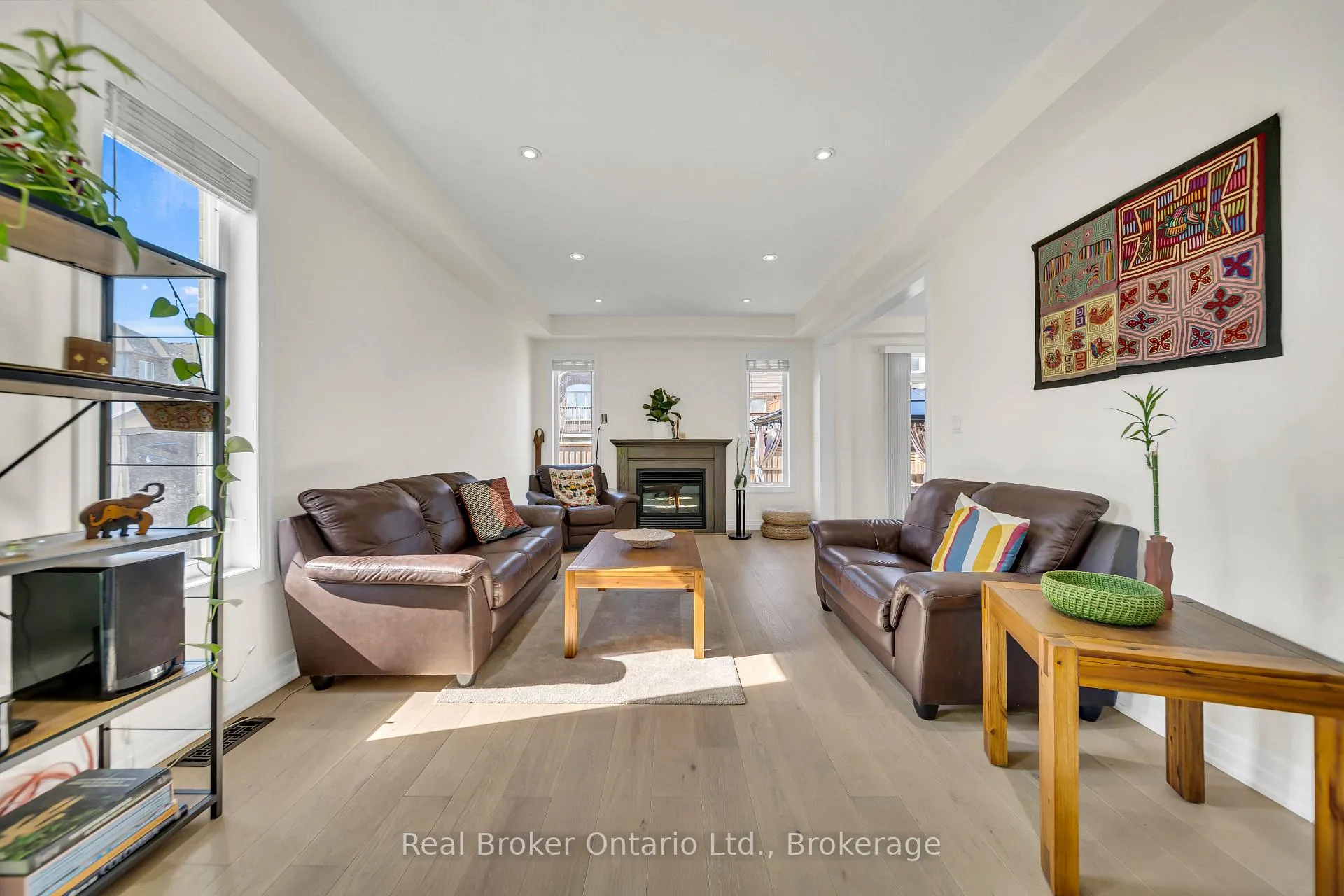 Photo 12 of 433 Twinleaf Street, Waterloo — HOMEH