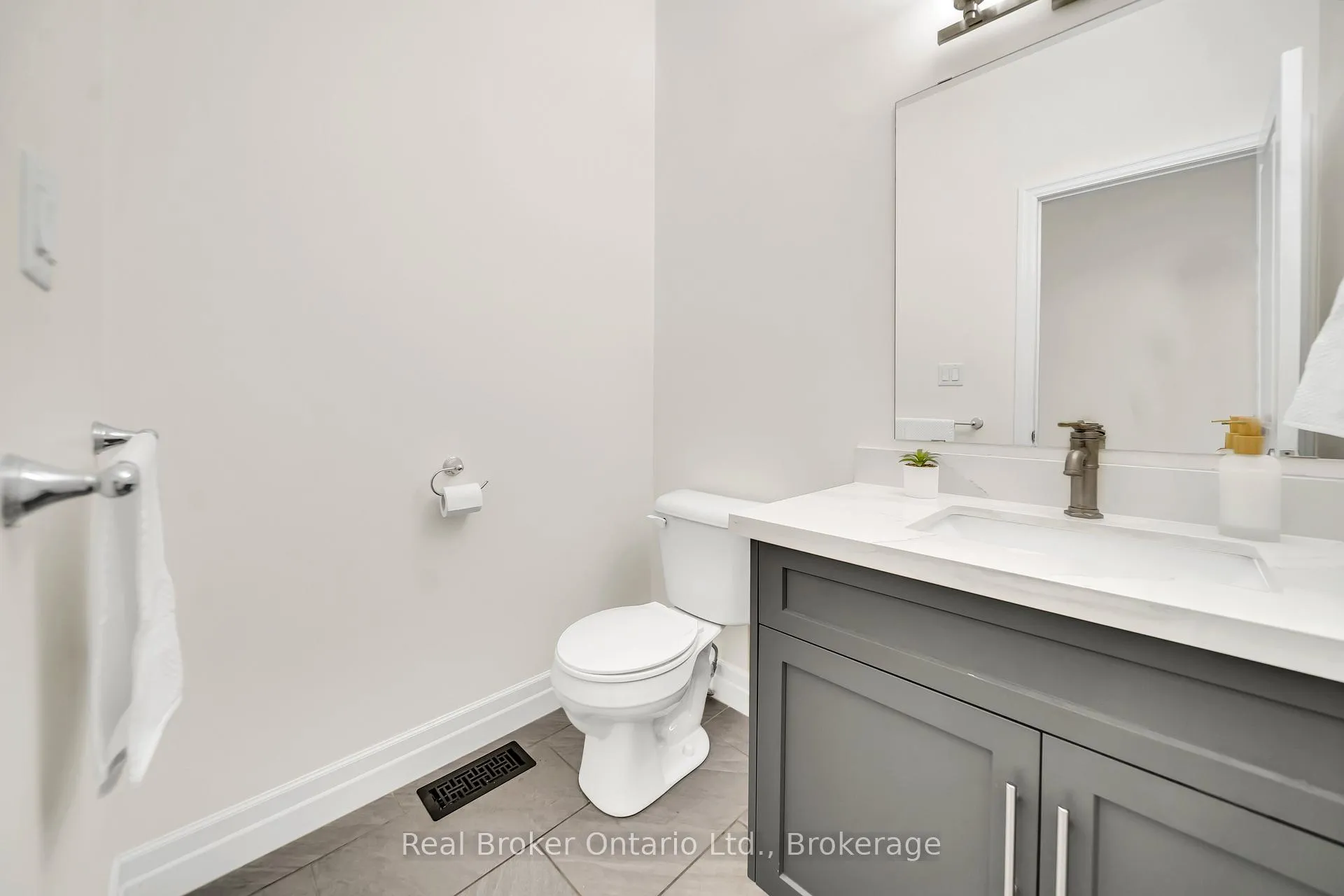 Photo 22 of 433 Twinleaf Street, Waterloo — HOMEH
