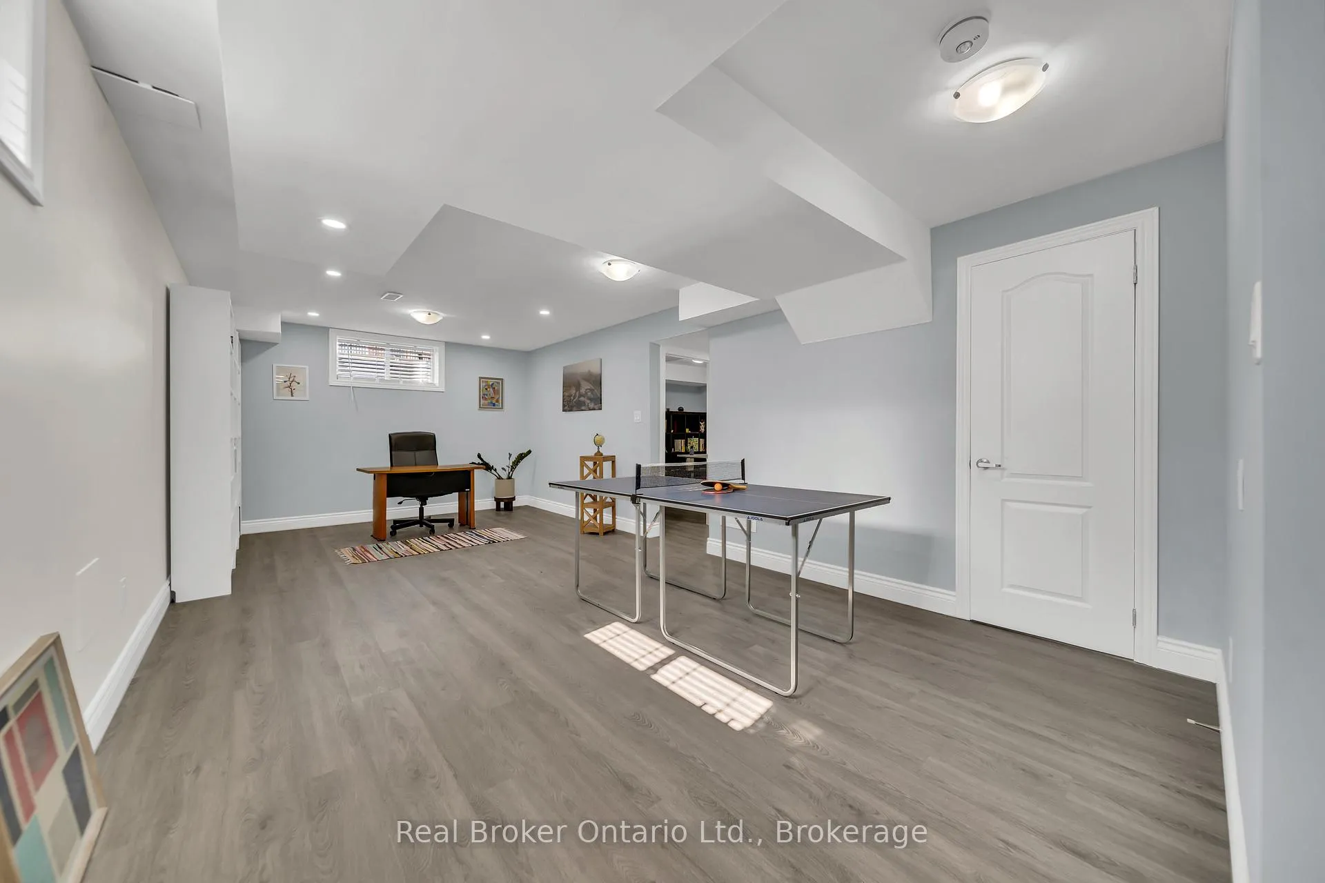 Photo 37 of 433 Twinleaf Street, Waterloo — HOMEH