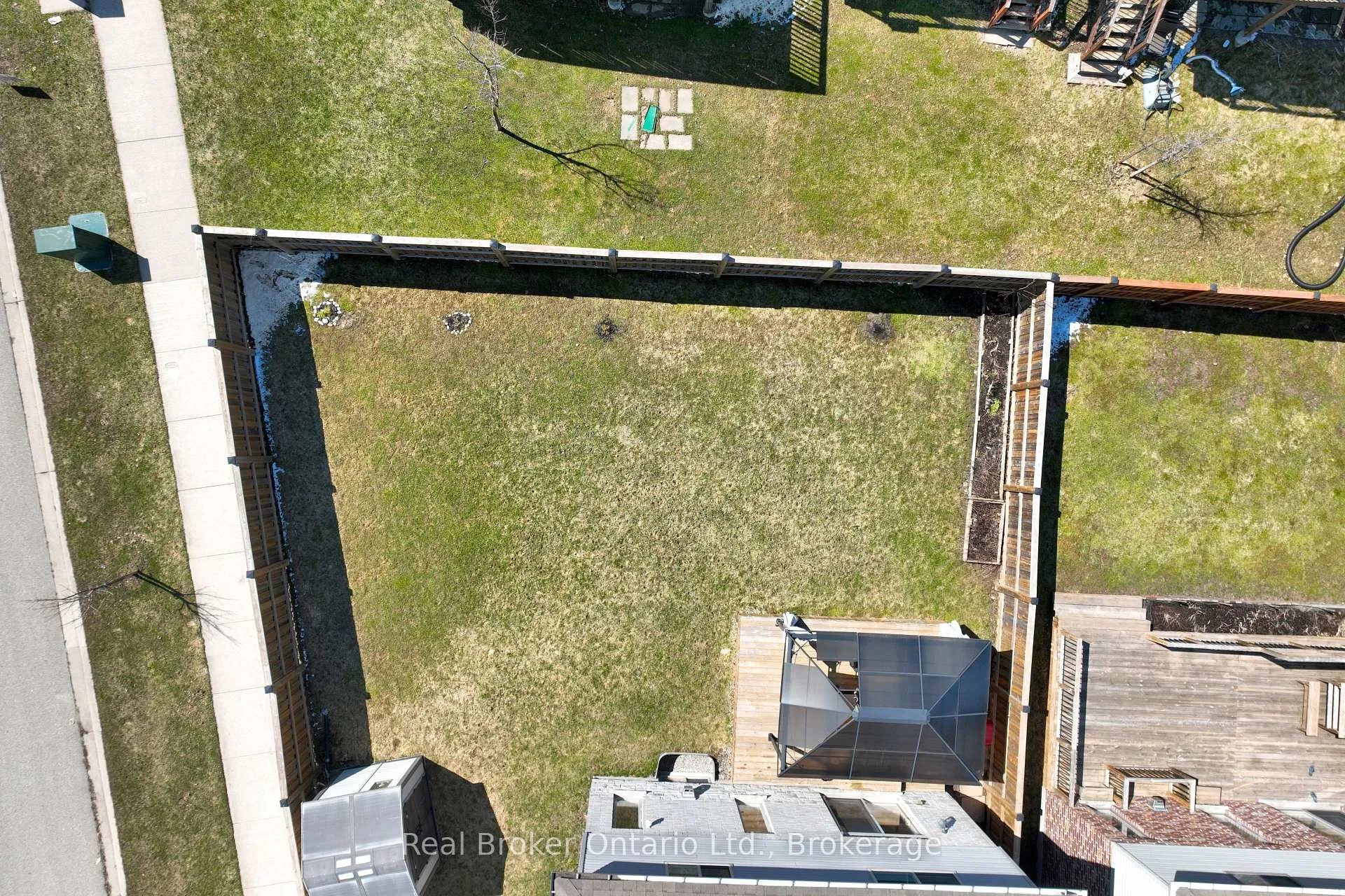 Photo 45 of 433 Twinleaf Street, Waterloo — HOMEH