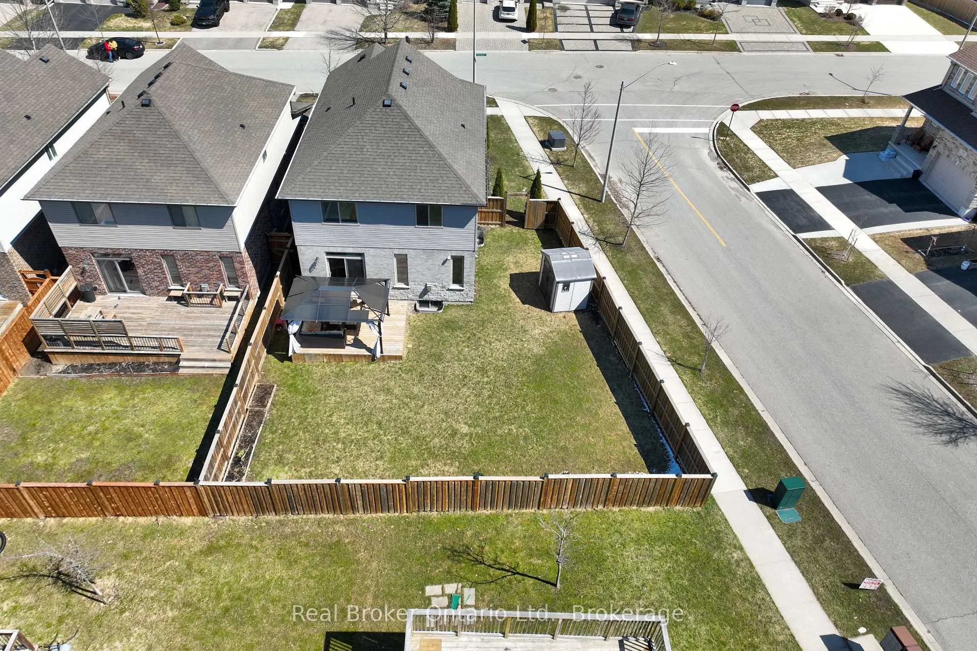 Photo 46 of 433 Twinleaf Street, Waterloo — HOMEH