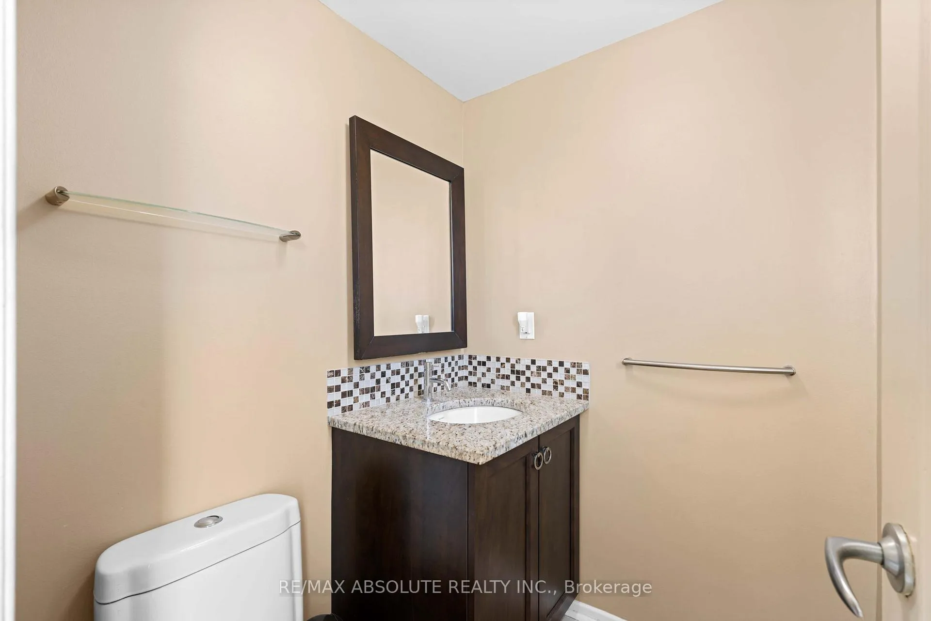 Photo 3 of Unit C, 29C Varley Drive, Ottawa, Kanata - Beaverbrook — HOMEH