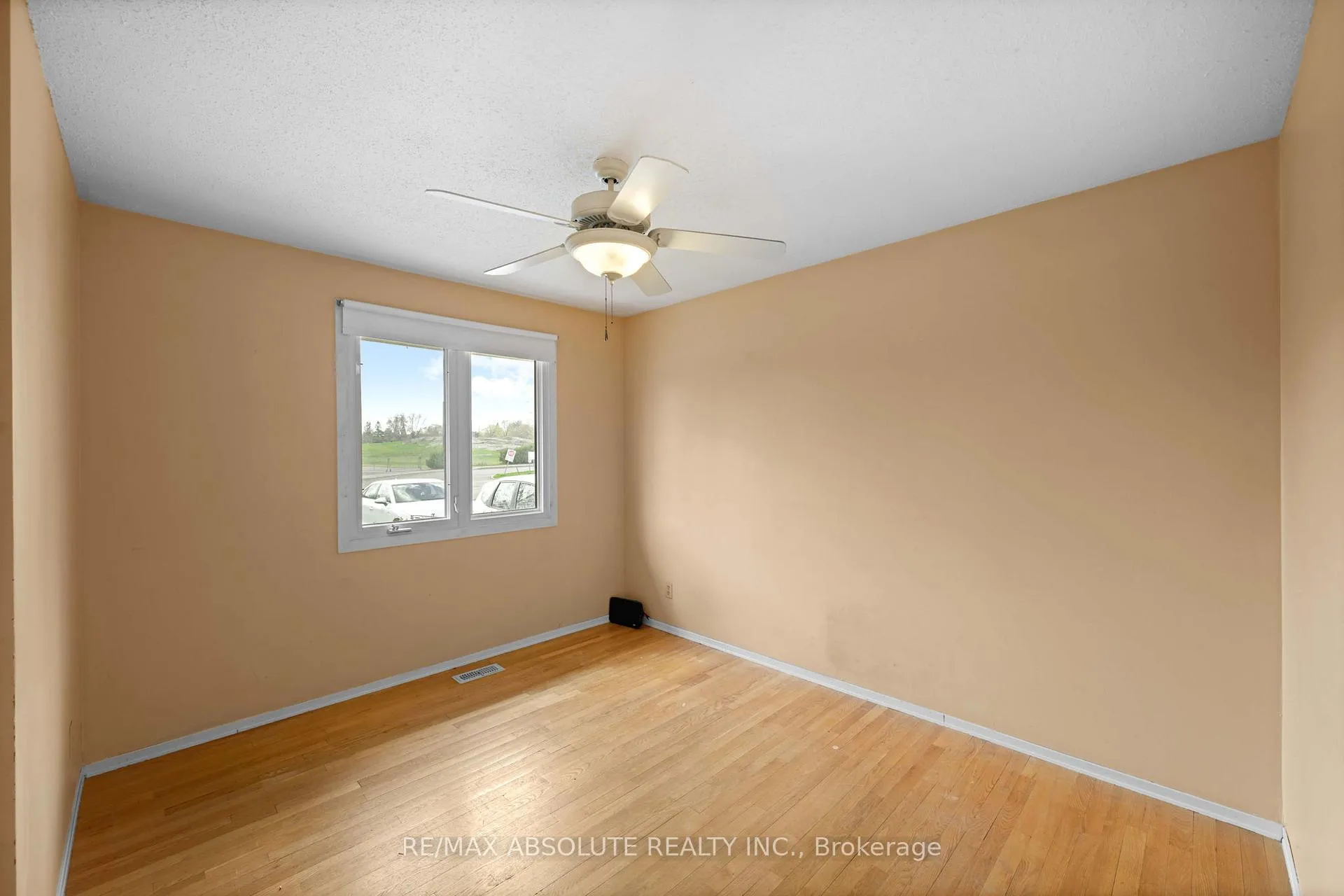 Photo 4 of Unit C, 29C Varley Drive, Ottawa, Kanata - Beaverbrook — HOMEH