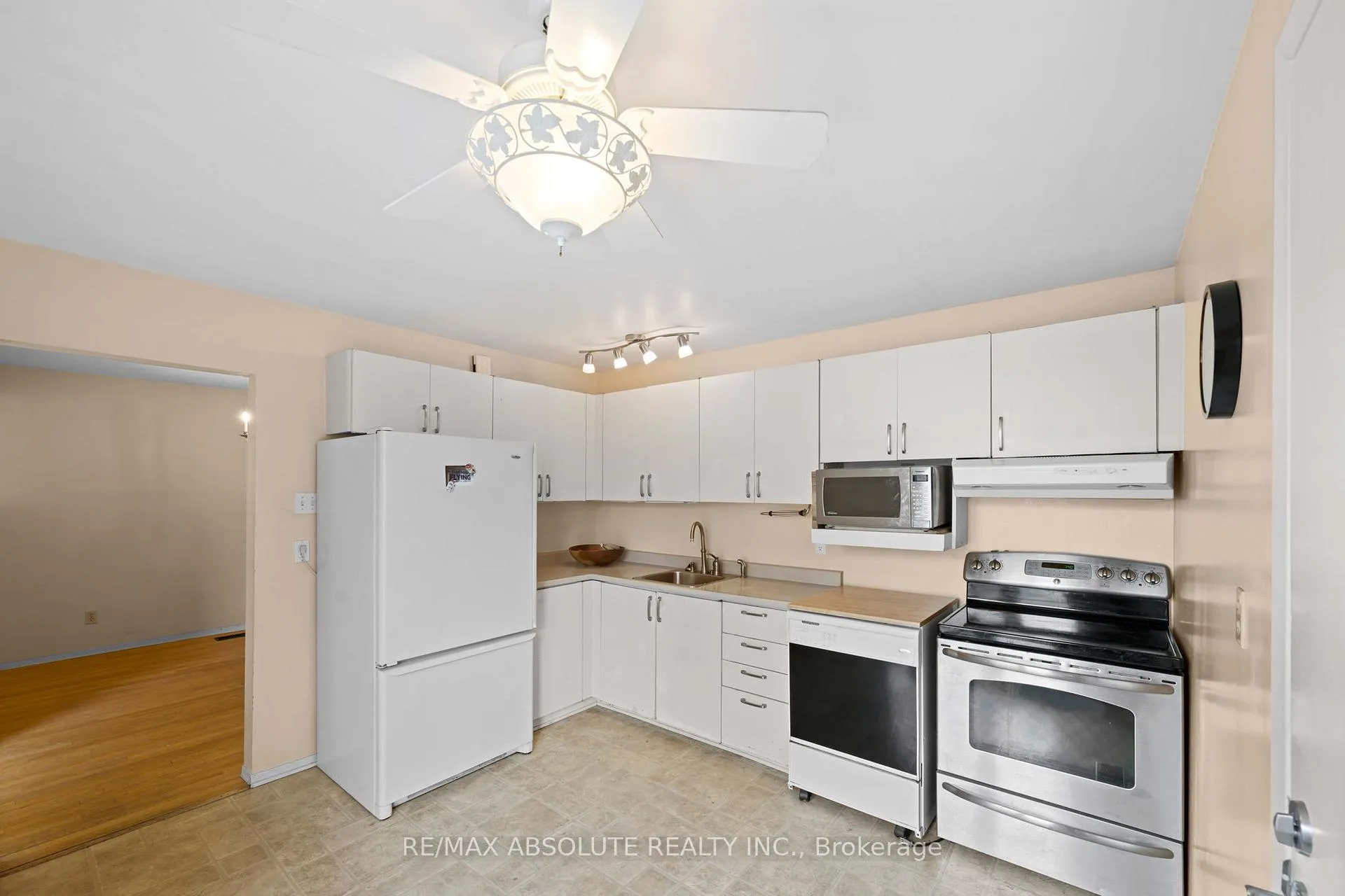 Photo 5 of Unit C, 29C Varley Drive, Ottawa, Kanata - Beaverbrook — HOMEH