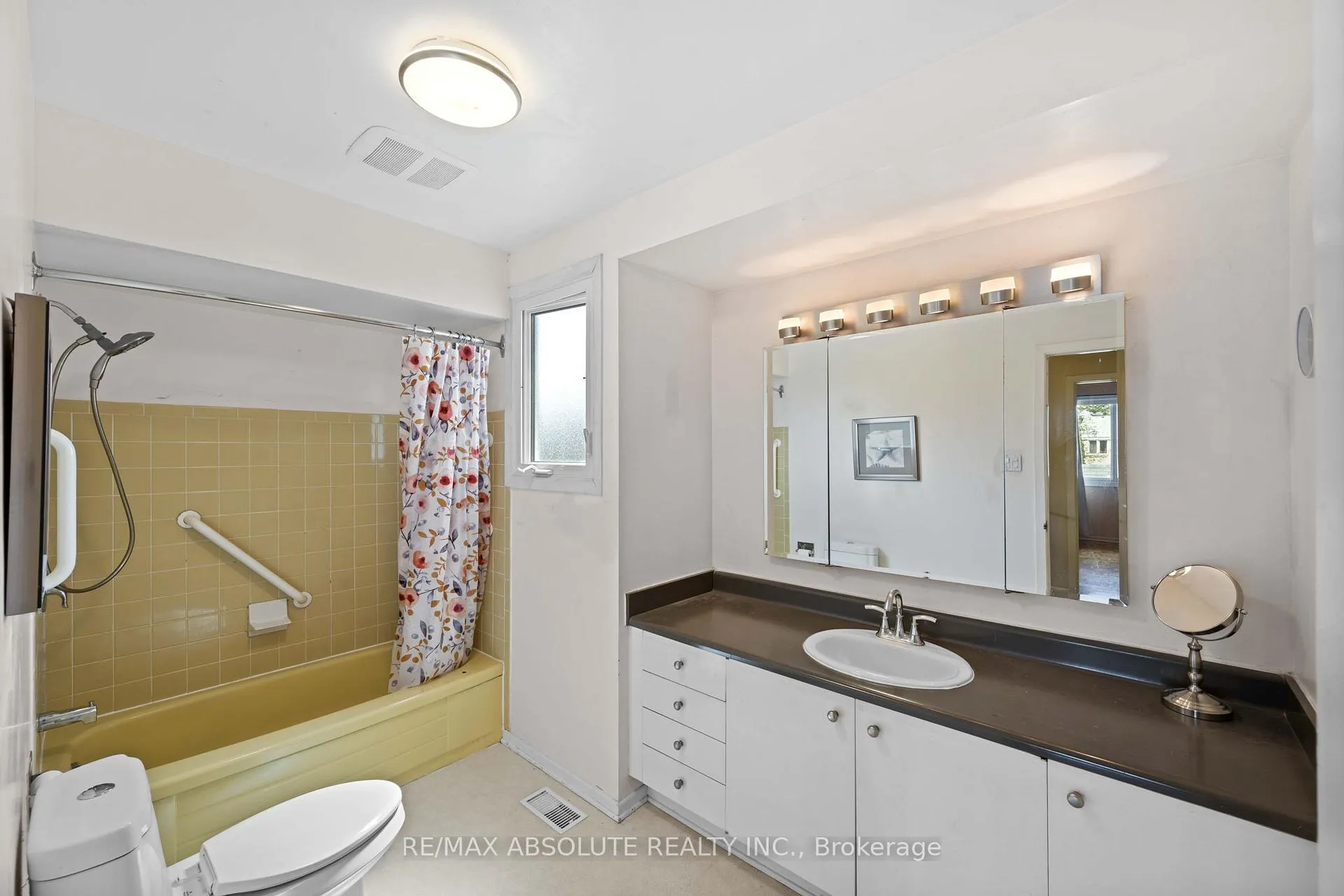 Photo 12 of Unit C, 29C Varley Drive, Ottawa, Kanata - Beaverbrook — HOMEH